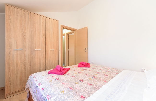 House 1735 - Photo 3