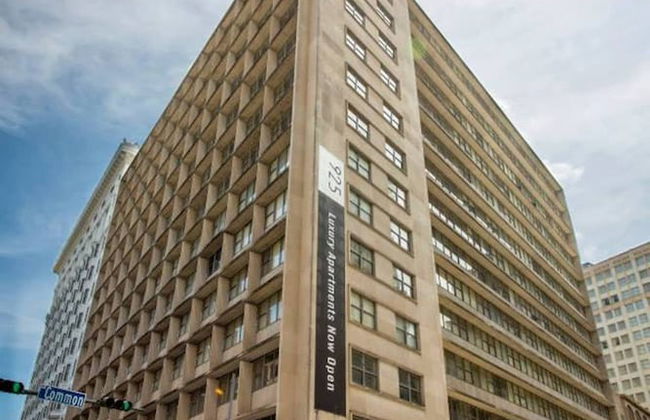 Spacious Modern Condos near French Quarter - Photo 1