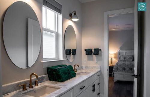 R3 at Inlet Beach with Pool Access and EV Connector - Walk to Beach - Photo 30