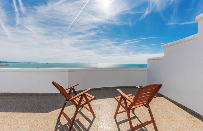 The Promenade Seaview - Photo 30