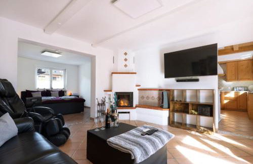 Kaminwohnung mit 24qm Südterrasse Nähe Zugspitze / Eibsee - Foto 2