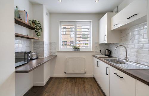 London 4-Bed in Coulsdon, 20 mins Gatwick, Parking - Foto 23