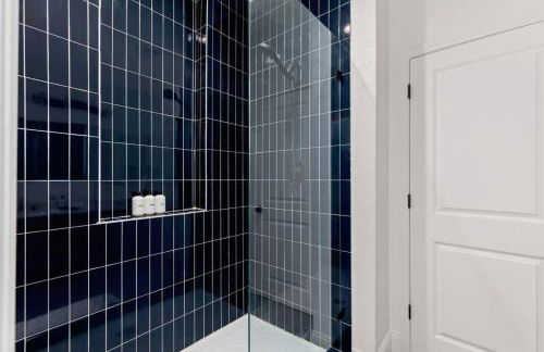 Pool-MovieTheater KING BED & 5 minutes to Alamodome - Foto 14