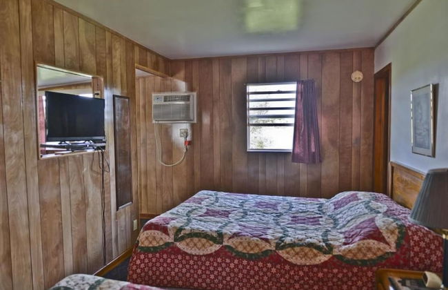 Lake Ida Beach Resort - Photo 3