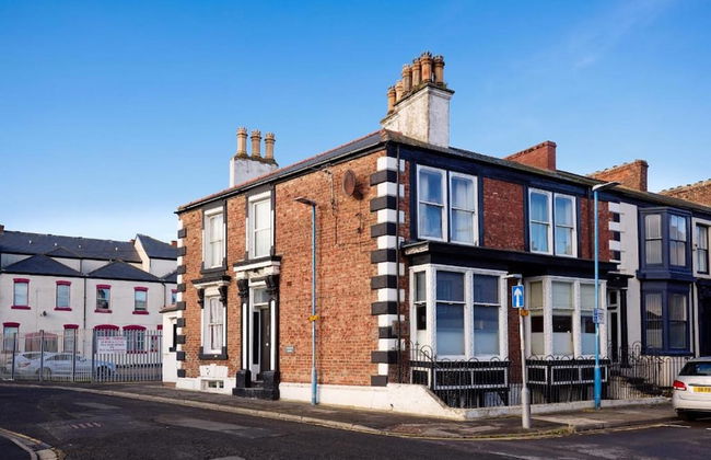 OYO Studiotel Hartlepool - Foto 1