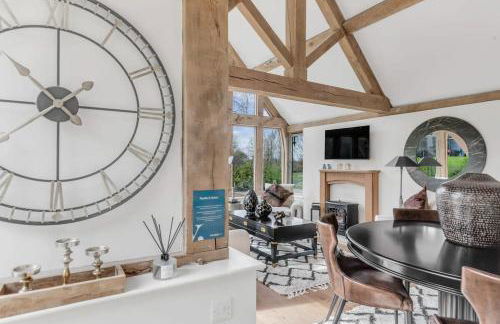 Honeysuckle Cottage - Hot Tub Packages Available - Photo 21