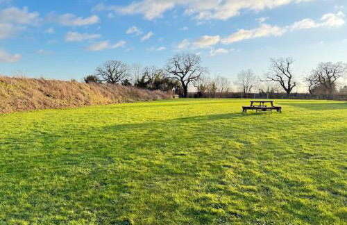 Beautiful 2 Bedroom Barn -Stansted Airport 2 miles - Foto 39