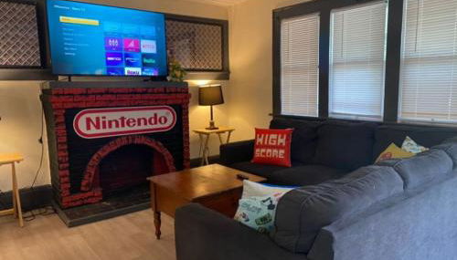 House with 11 Beds Sleeps 14 with Off Street Parking - Foto 2