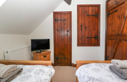 Burford Cottage - Photo 13