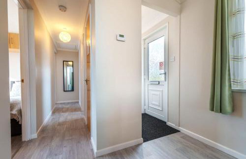 Dove Lodge - Peak District Cabin - Photo 9