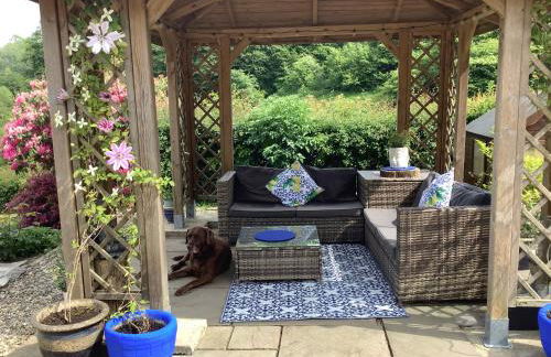 Ty Twt - complete holiday home - Photo 2