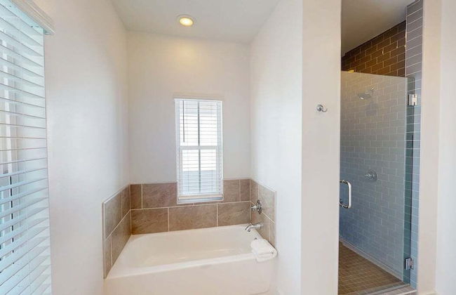 New Home 3br/2.5br w/ Kayak Access Sleeps 9 - Foto 41