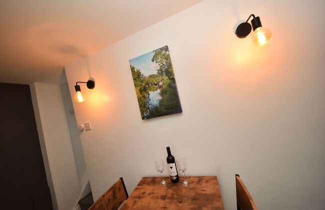 Pinfold Suite - Chester Road Apartments by - Photo 9