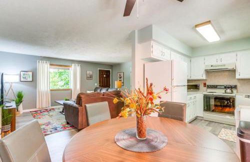 Hot Tub and Fire Pit Holiday Island Getaway! - Foto 3