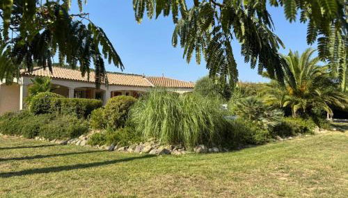 Stylish Villa with Terrace - Foto 3, Garden