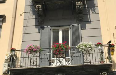 La cartolina di Napoli free parking for small cars only - Foto 23