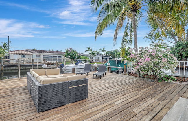 Waterfront Villa Private Pool! - Foto 36