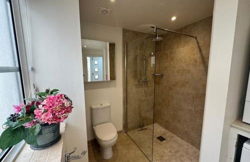 Suzetta Cottage - Photo 14