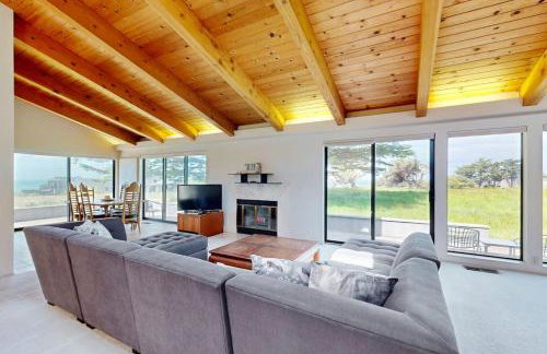 Whale Tales - Photo 5