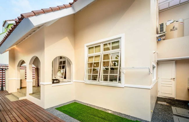 Villa Kota Bunga Puncak 2 Bedroom - Photo 20