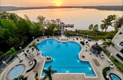 Balcony King Suite - Lake & Pool view - Foto 5