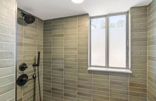 Modern-Cozy A-frame, close to lake, hiking - Foto 26