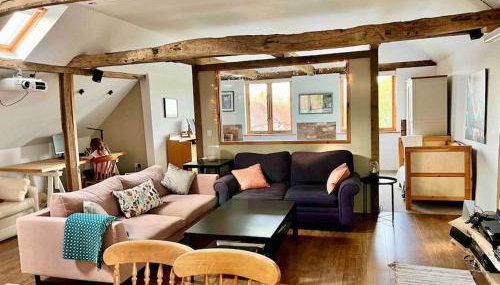 The Cart Loft - Private Apartment on farm in Rye - Foto 2