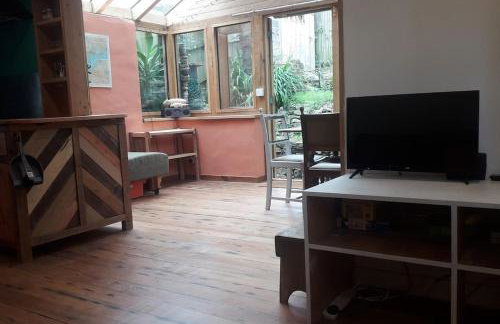 Bright cosy house, garden, central to town & beach - Foto 16