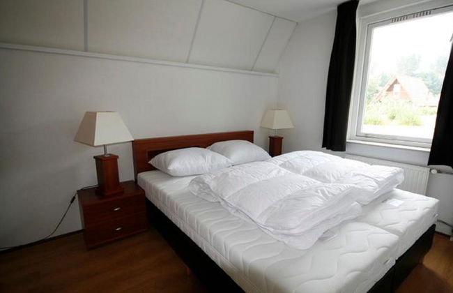 3 bedroom House in Susteren with swimming pool and terrace - Photo 9