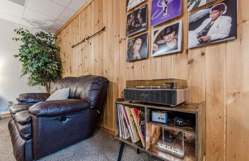 BUY 2 get 1 free deal Romantic Tip Top Hideaway, 10 MINUTE FROM H - Foto 27