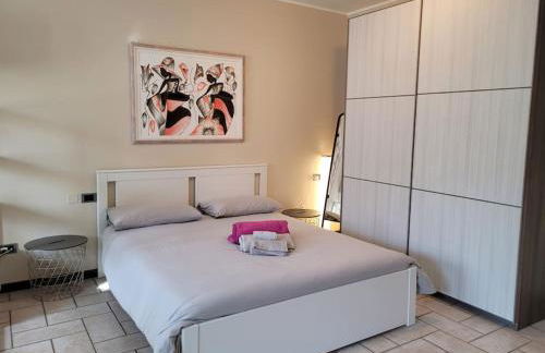 Belgioioso Apartments - Monolocale - Photo 12