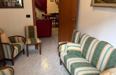 Nel borgo di Capri Leone - Foto 63