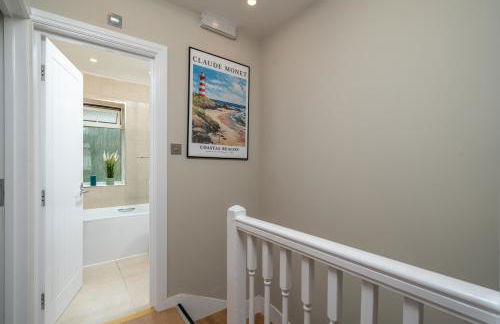 Edgeware Home 4 Bedroom House-Free Parking - Foto 73