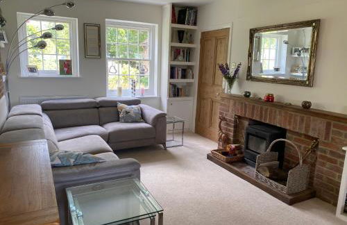 Amazing cottage right in the heart of Ewhurst Green, overlooking Bodiam Castle - Foto 8