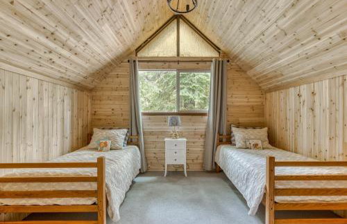 Thompson Cabin - Charming Salmon Riverfront A-Frame Oasis w/ fireplace - Foto 50