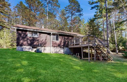 Quaint Lake Escape - Photo 23