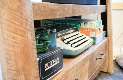 The Dollar House - Foto 21