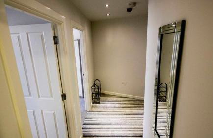 StayZo Spacious Self-Catering Accommodation-3 - Foto 6