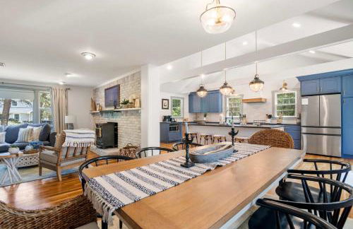 Newly Updated Home Close to Beaches - Foto 2