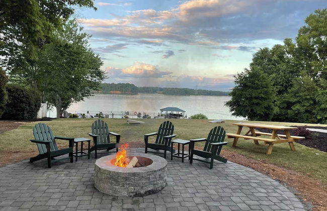 Azalea Retreat - The Cottage by Avantstay Pool - Foto 9