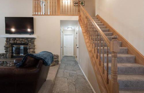 Tahoe Vista Home w/ Spa close to Northstar & Lake - Foto 28