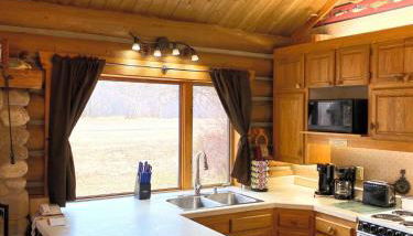 Rocky Mountains Nature Escape: Amazing Log Cabin with a Hot Tub in Darby, MT - Foto 5