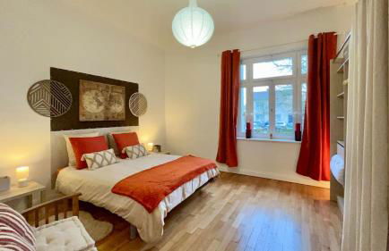 Le Saint Symphorien - 15 min à pied du stade - Foto 1