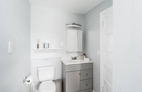 Bankers Hill Bliss Chic Roomy Home Near Airport - Foto 30