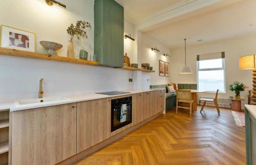 2-Bed - Sleeps 6 - Seafront View with Free Parking - Foto 20