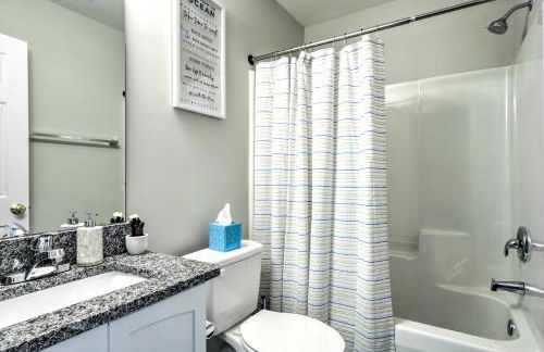 Fenced Yard and Ping-Pong Table Spacious Graham Gem - Foto 27