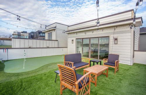 Jack Daniels House with Rooftop Golf, City views! 8min to Whiskey Row! Sleeps 10! - Foto 11
