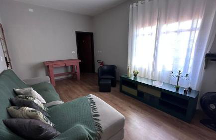 Villa do Aconchego - Casa Decorada para até 6p - Próxima ao Centro - Churrasqueira - Foto 3