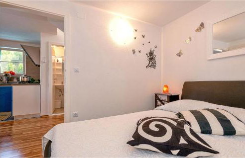 3 Bedroom Cozy Home In Gromin Dolac - Foto 32