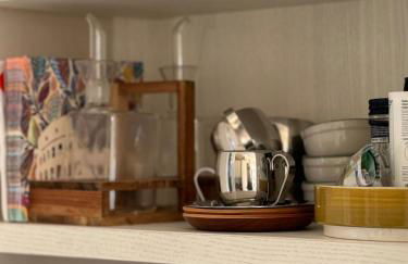 Artsy Italian lake retreat with stunning views! - Foto 25